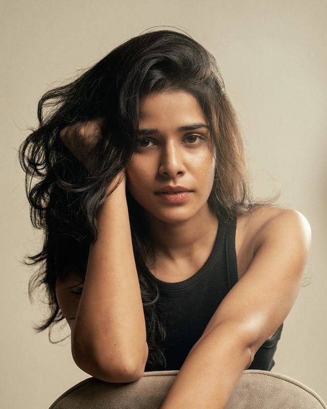 Anshika, model at TOABH