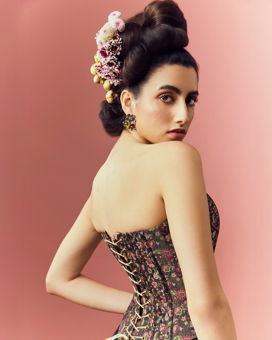 Anya Bostock — model portfolio photo 7 of 8