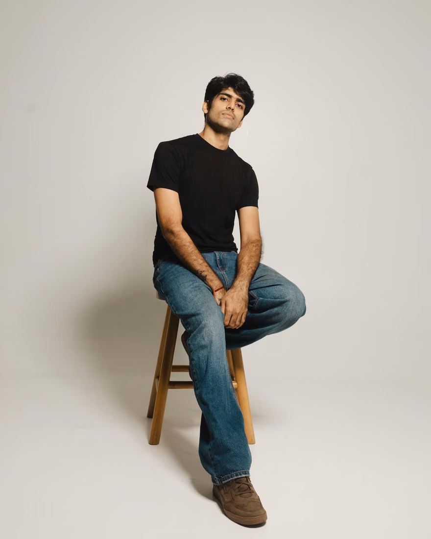 Karanvir Bhatia — model portfolio photo 1 of 3