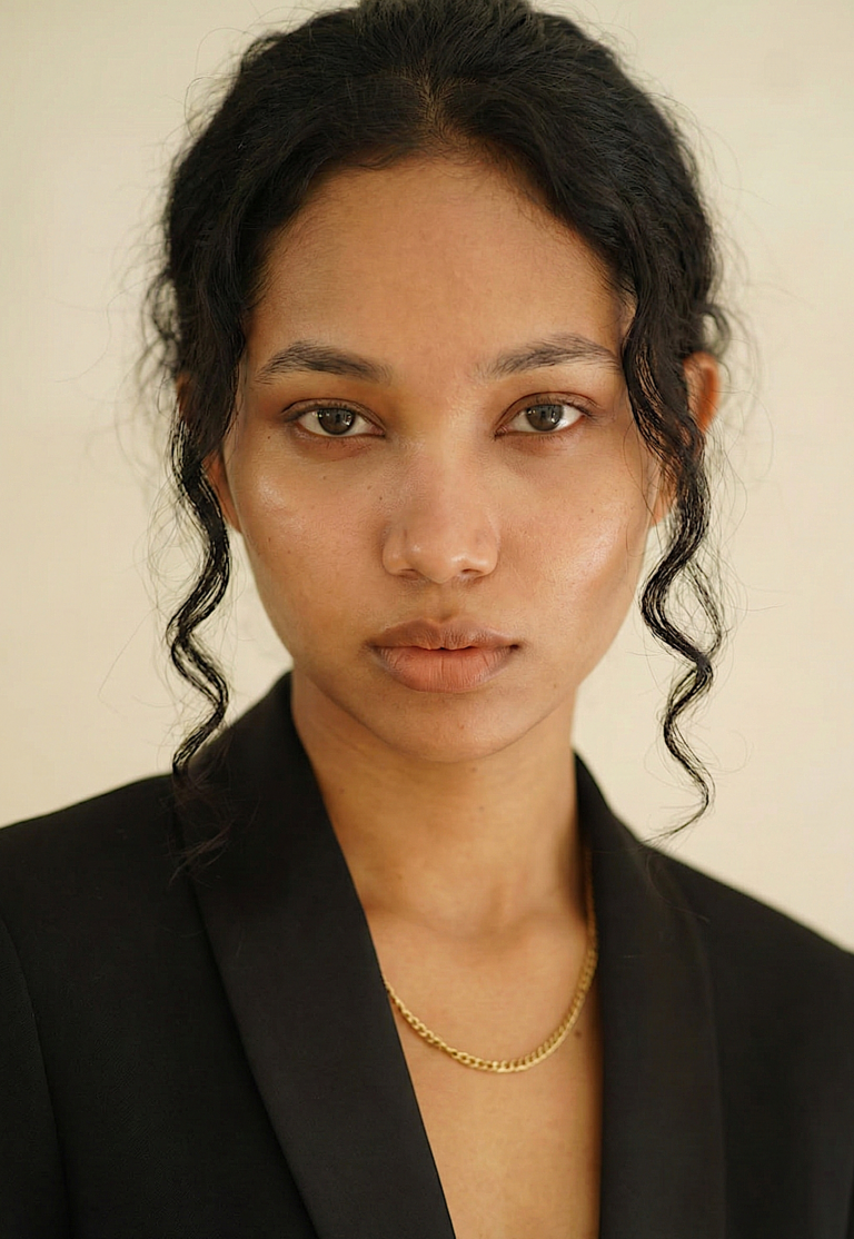 Abhigna Patnala — model portfolio photo 24 of 48