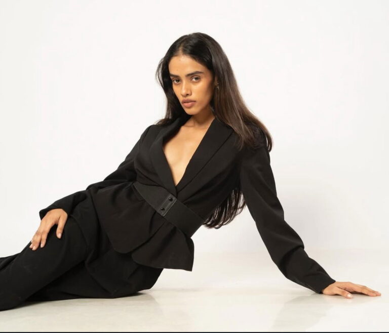 Dakshita — model portfolio photo 26 of 44