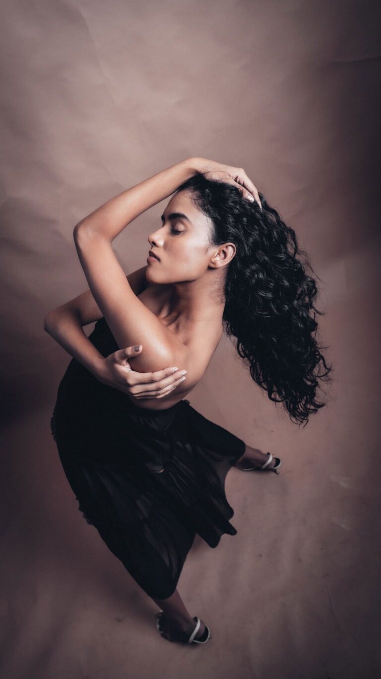 Dakshita — model portfolio photo 21 of 44