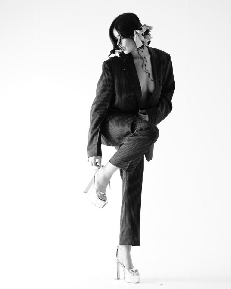 Gaurika Vashisth — model portfolio photo 15 of 42