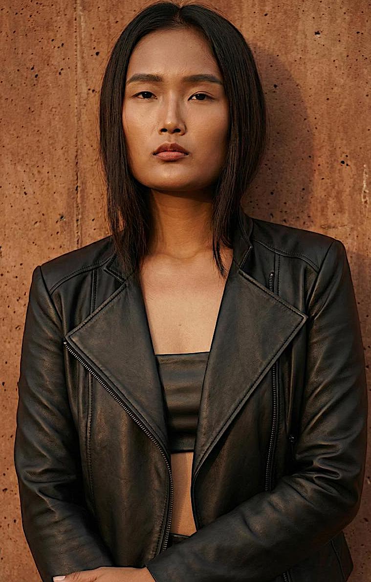 Jennifer Renthlei — model portfolio photo 11 of 40