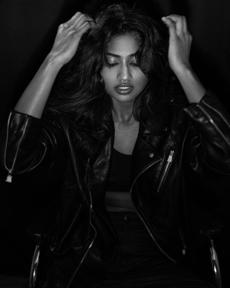 Akhivashna Hitha — model portfolio photo 11 of 35