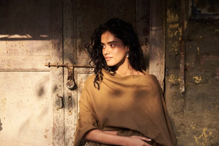 Dakshita — model portfolio photo 40 of 44