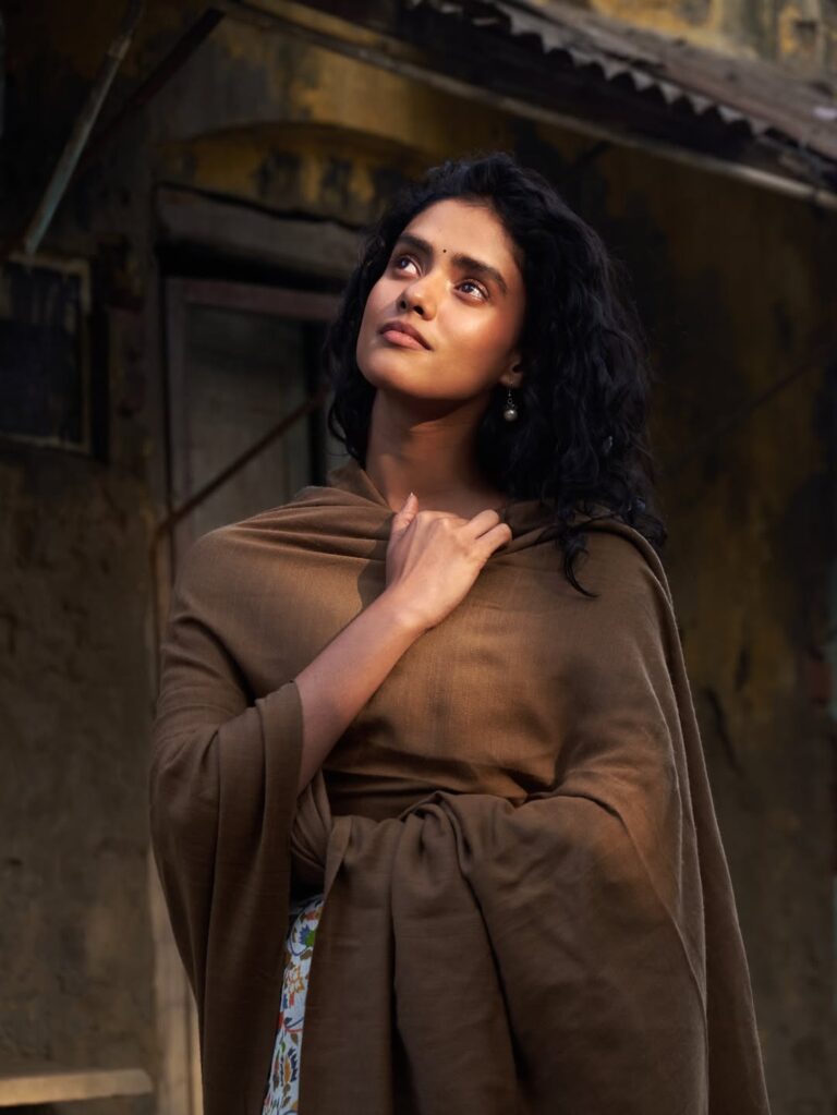 Dakshita — model portfolio photo 41 of 44