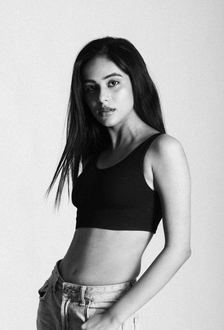Srushti M — model portfolio photo 19 of 29