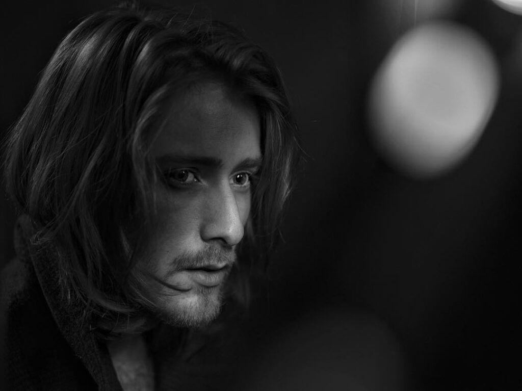 Charlie Petersson (London) — artist portfolio photo 15 of 18