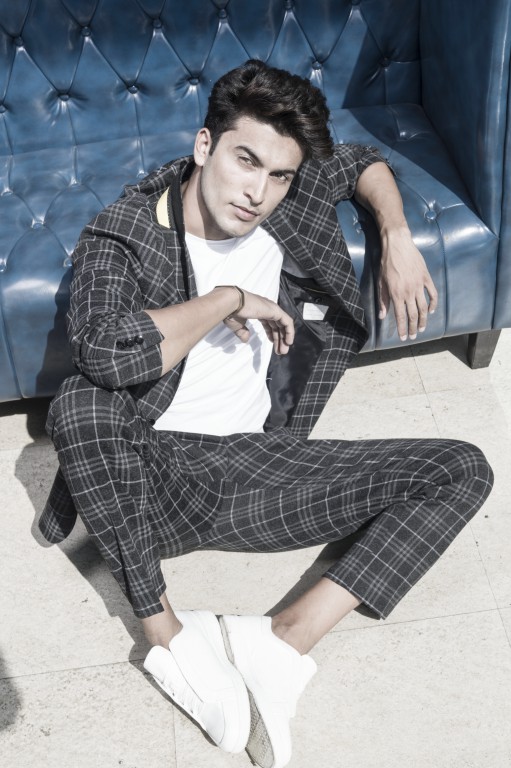 Navneet Mallik — artist portfolio photo 18 of 26