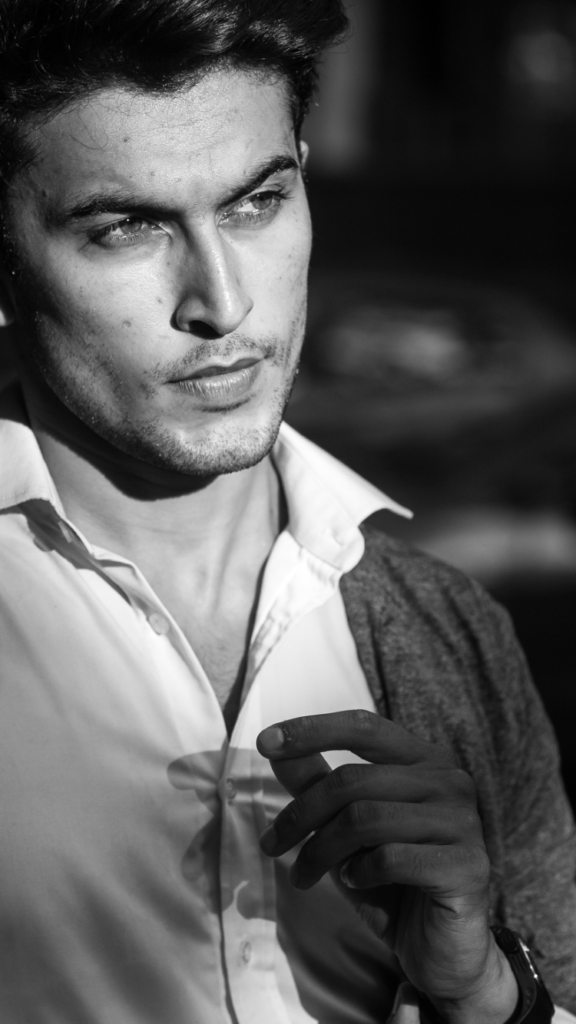 Navneet Mallik — artist portfolio photo 24 of 26