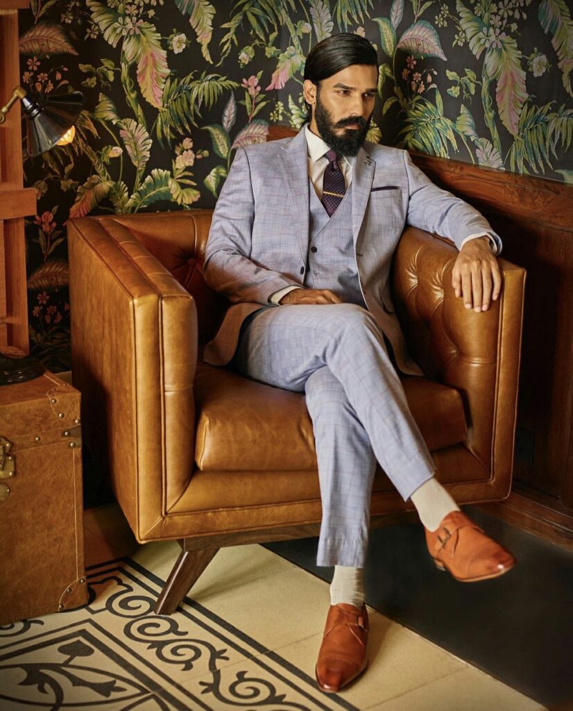 Nitin Chauhan — artist portfolio photo 25 of 27