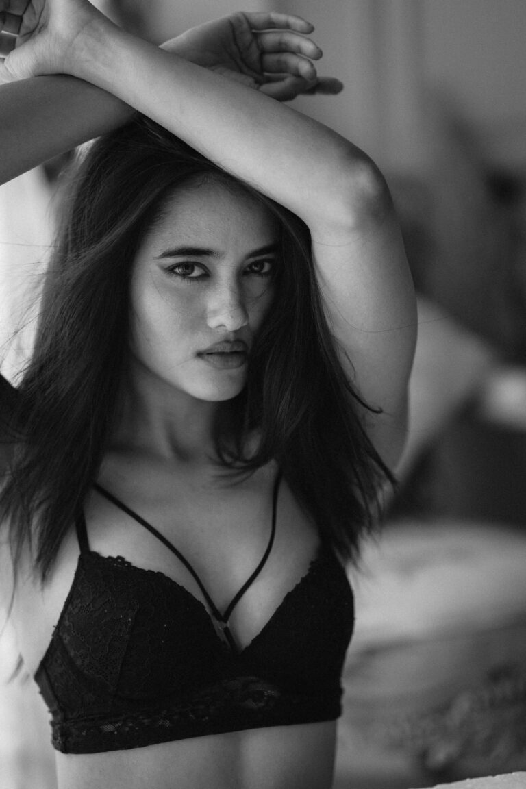 Priyanka Duneja — model portfolio photo 15 of 37