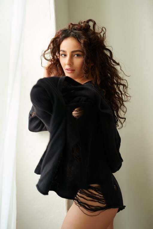 Seerat Kapoor — artist portfolio photo 11 of 17