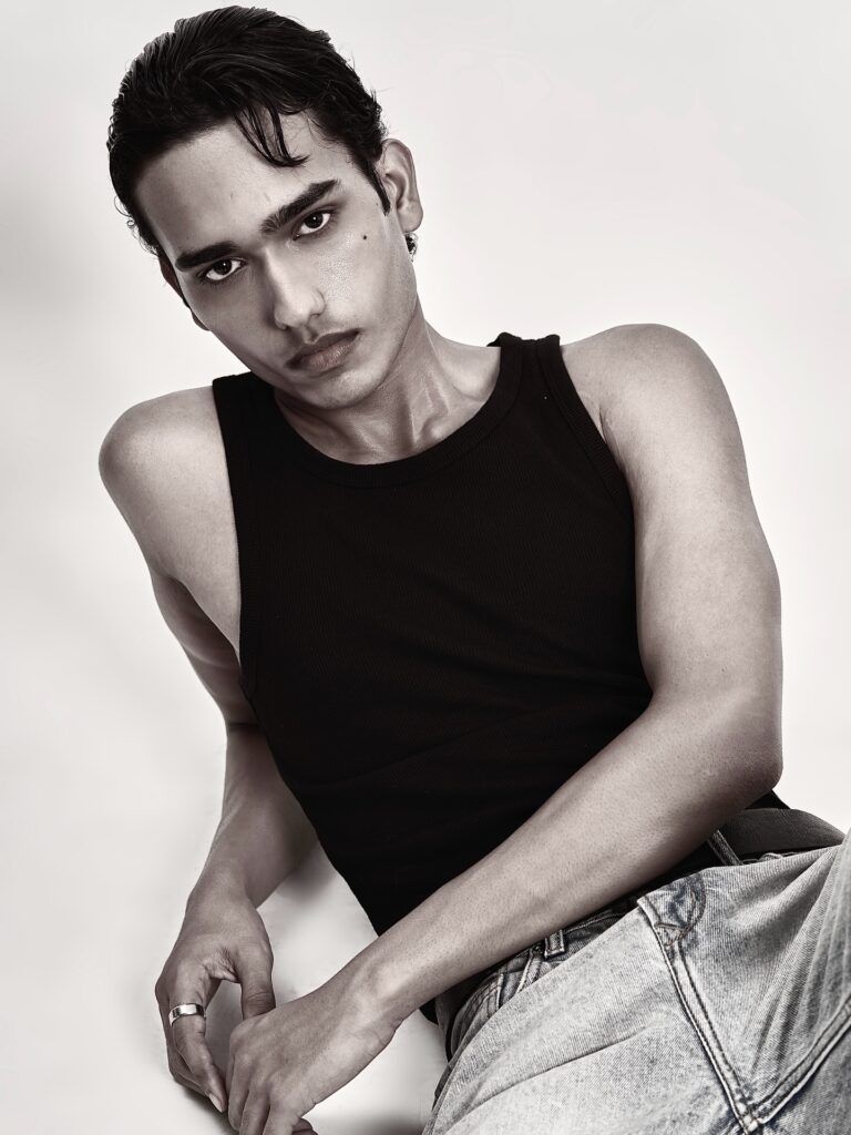 Somu — model portfolio photo 13 of 26