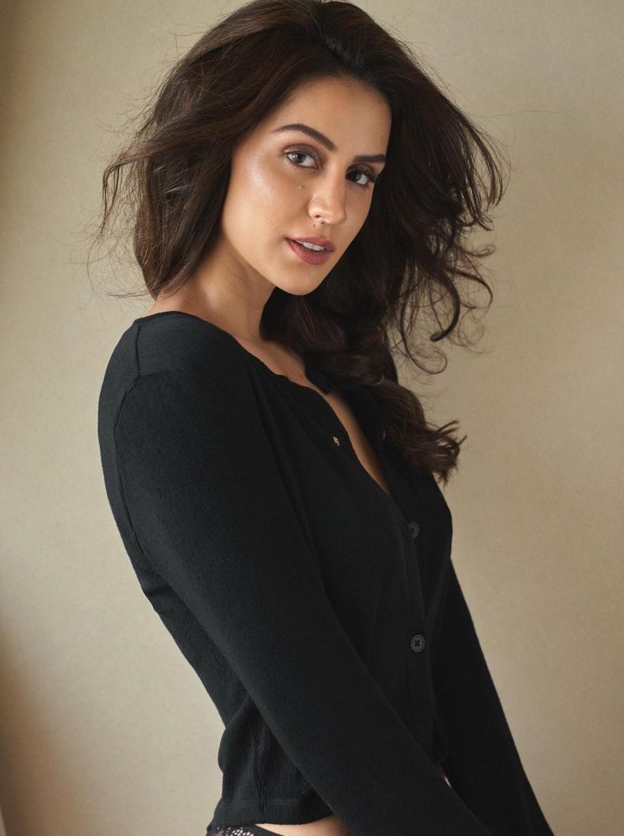 Larissa Bonesi, Brasilian model