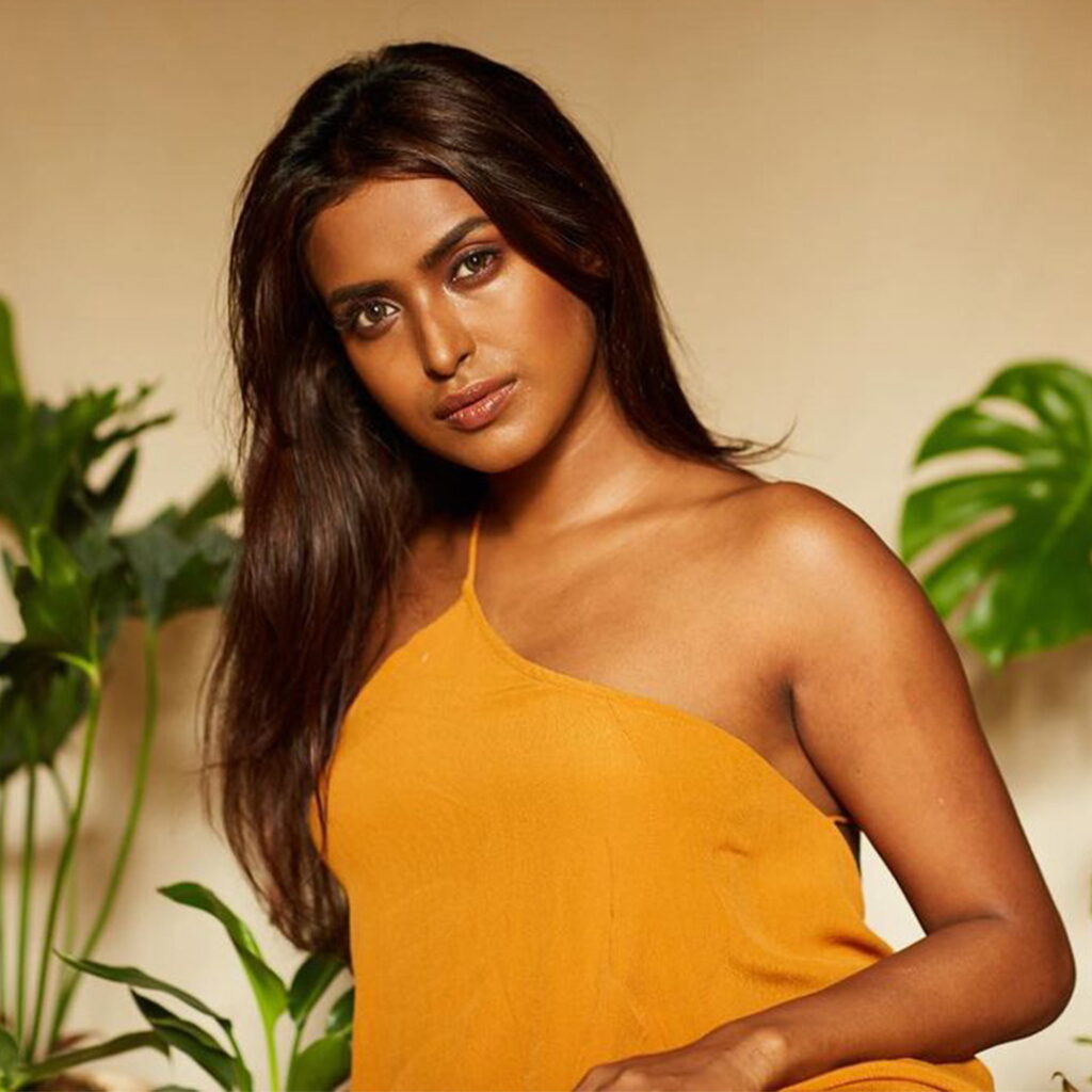 Poulami Das — artist portfolio photo 15 of 20