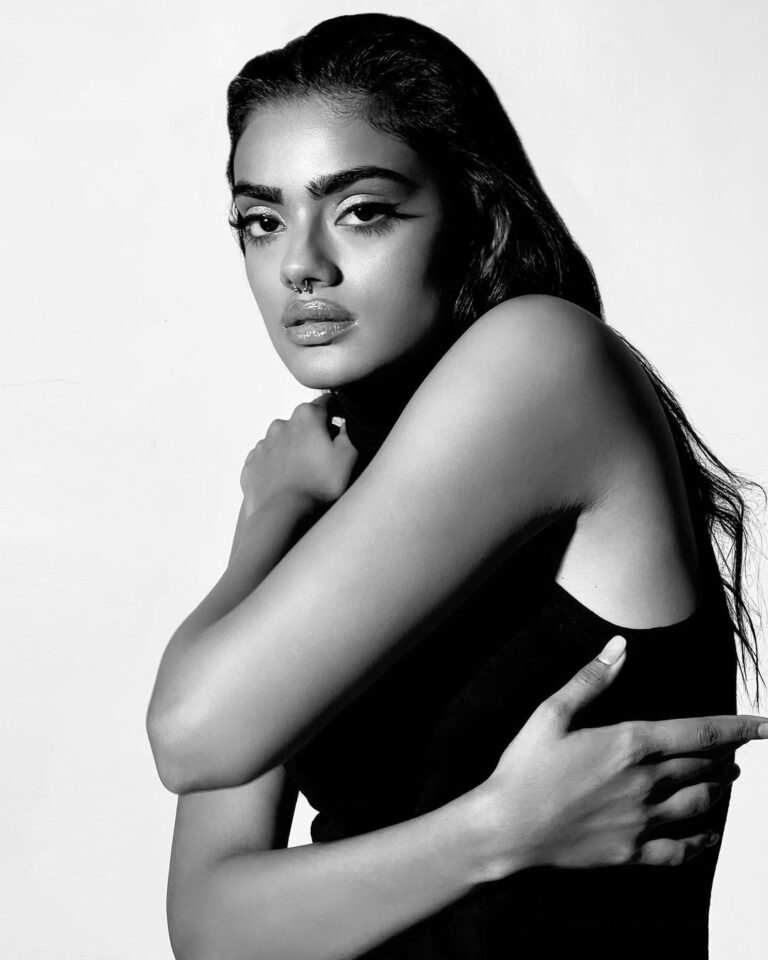 Roshni Sharma — model portfolio photo 20 of 41