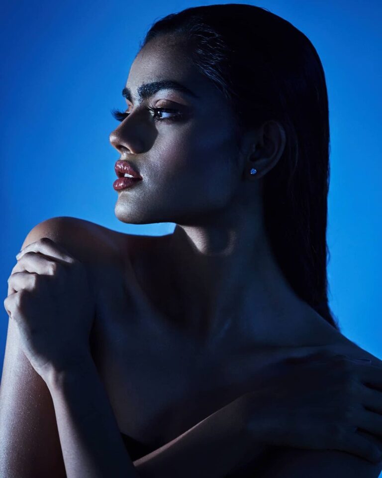 Roshni Sharma — model portfolio photo 39 of 41