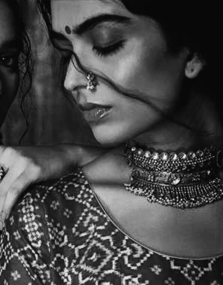 Vishakha Bhardwaj — model portfolio photo 25 of 32