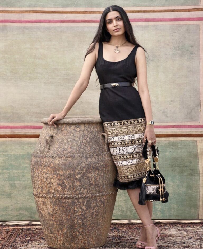 Vishakha Bhardwaj — model portfolio photo 11 of 32