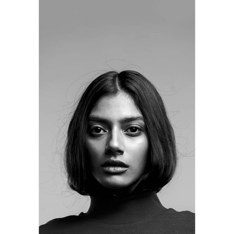 Aditi Anand — model portfolio photo 32 of 34