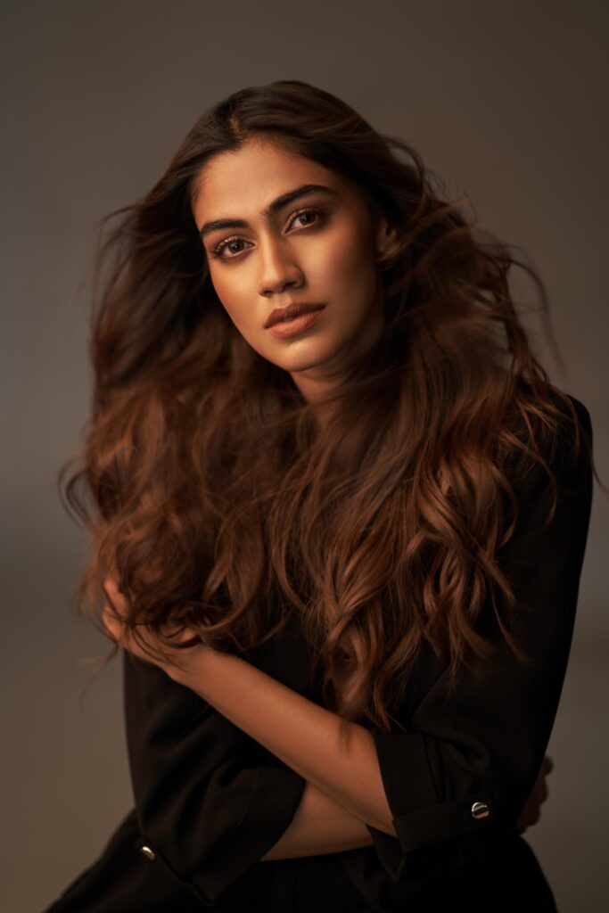 Apeksha Porwal — artist portfolio photo 2 of 13