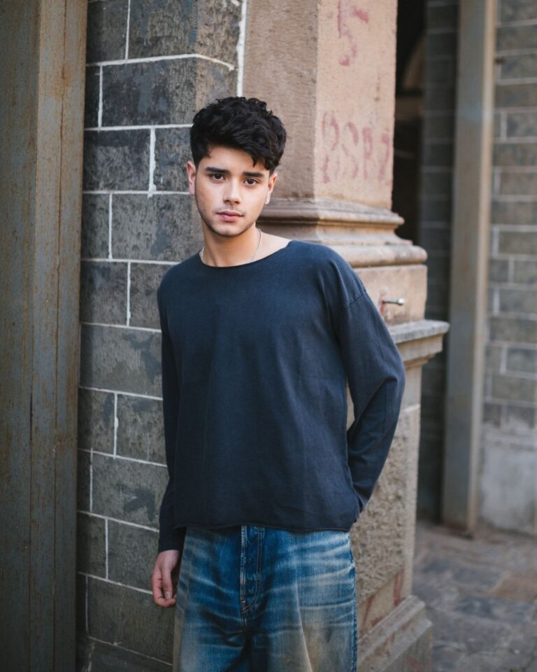 Aryan — model portfolio photo 10 of 23