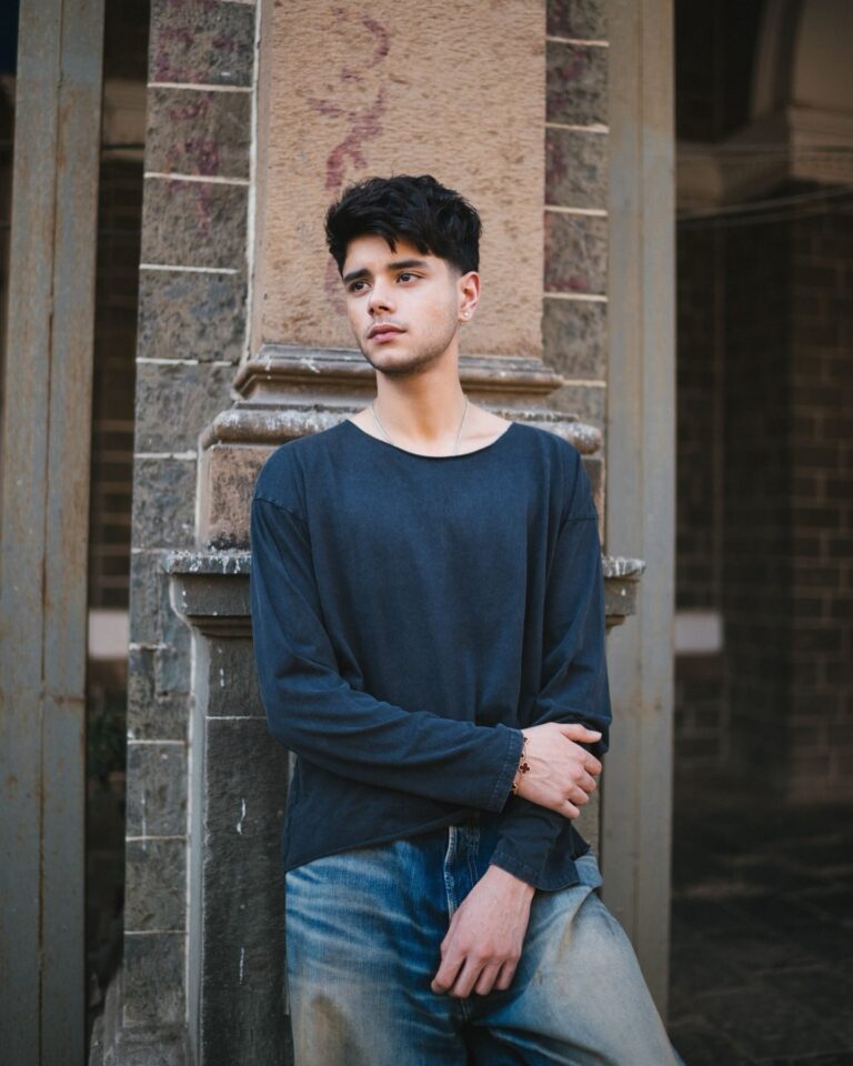 Aryan — model portfolio photo 11 of 23