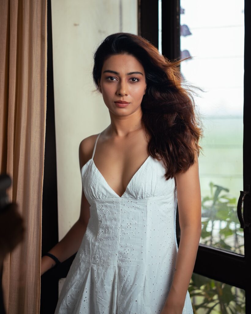 Charu — artist portfolio photo 14 of 24