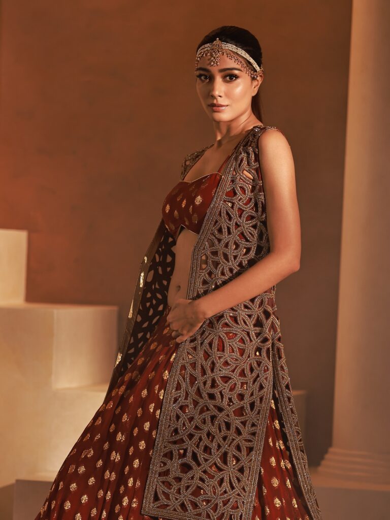 Charu — artist portfolio photo 18 of 24