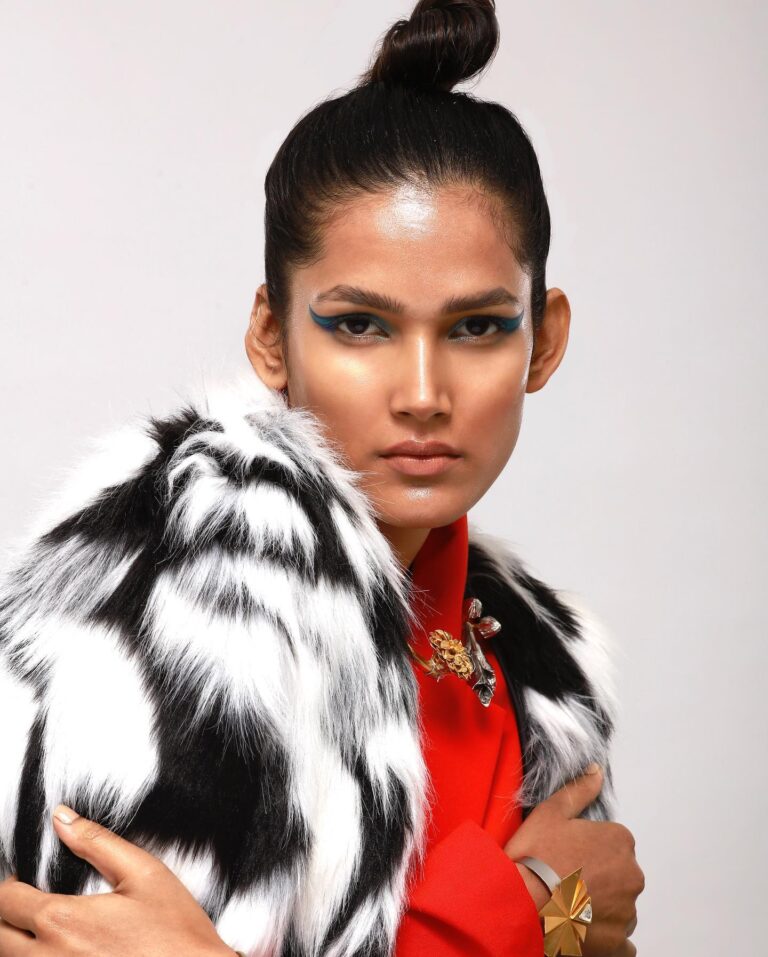 Deepa Biswas — model portfolio photo 36 of 40