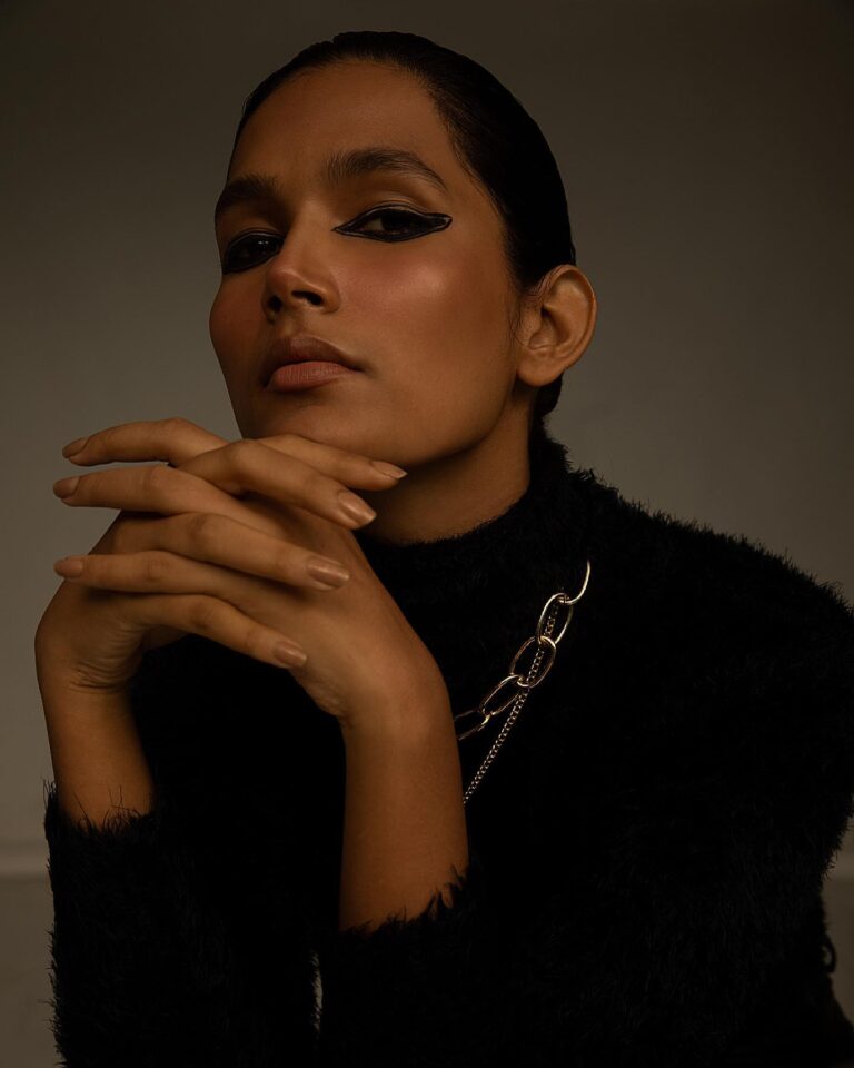 Deepa Biswas — model portfolio photo 39 of 40