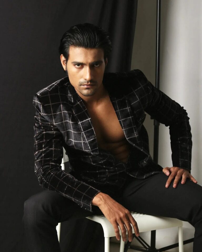 Gaurav Hazare — model portfolio photo 17 of 33