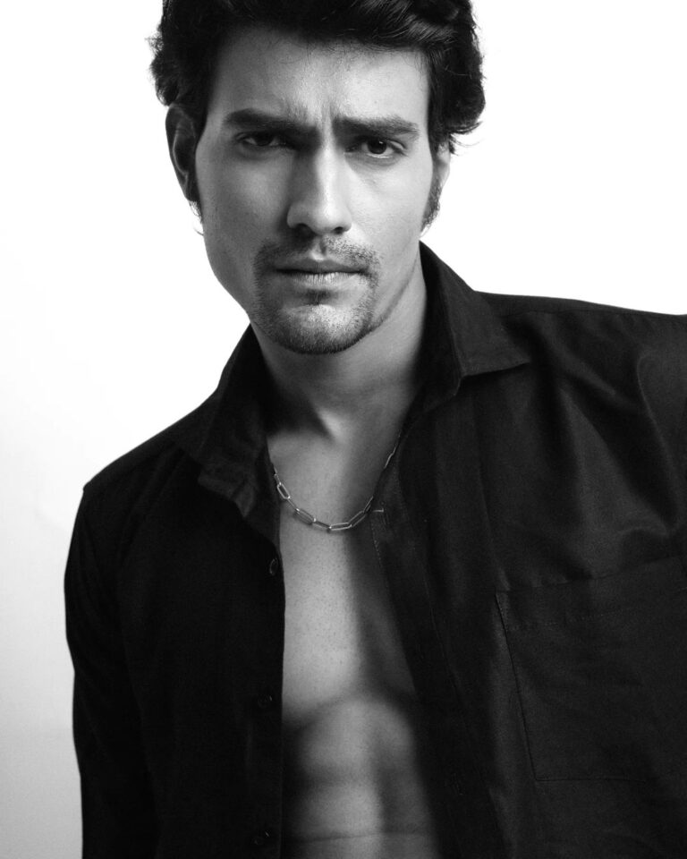 Gaurav Hazare — model portfolio photo 14 of 33