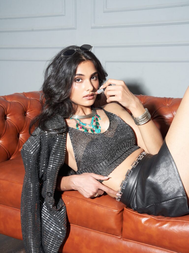 Mandeep — model portfolio photo 25 of 27