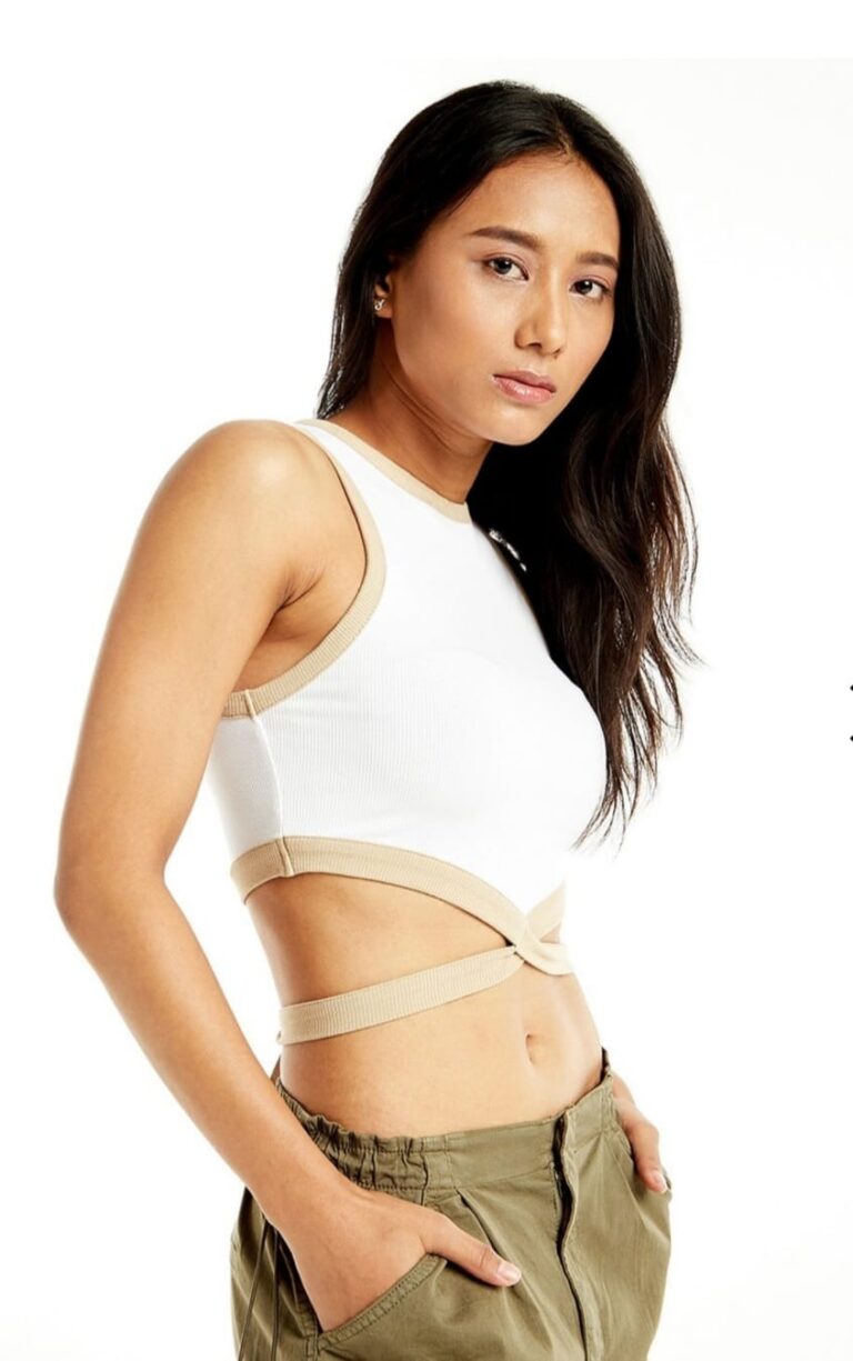 Sujata Rani — model portfolio photo 9 of 37