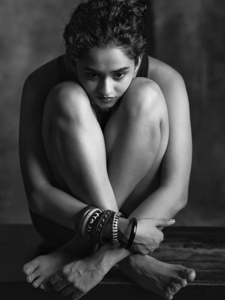 Tanishta — model portfolio photo 15 of 19