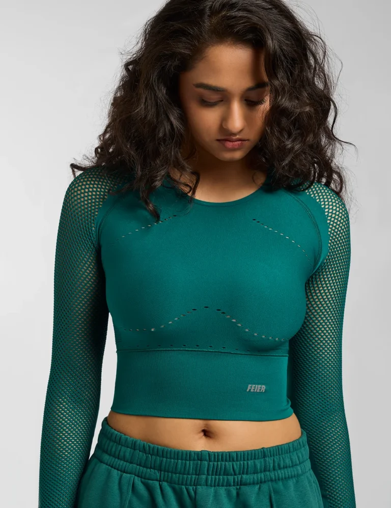 Tanishta — model portfolio photo 8 of 19