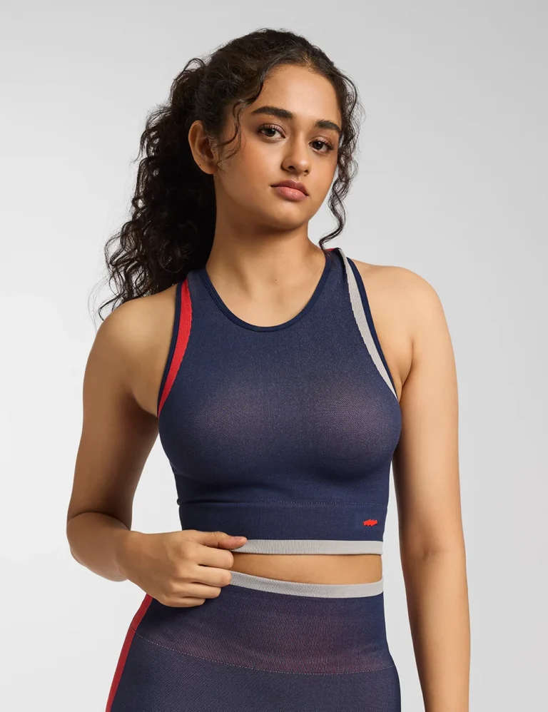 Tanishta — model portfolio photo 14 of 19