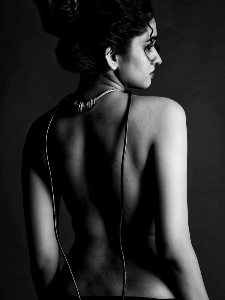 Tanishta — model portfolio photo 7 of 19
