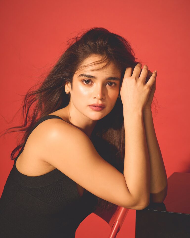 Kanchi Bhansali — model portfolio photo 1 of 23