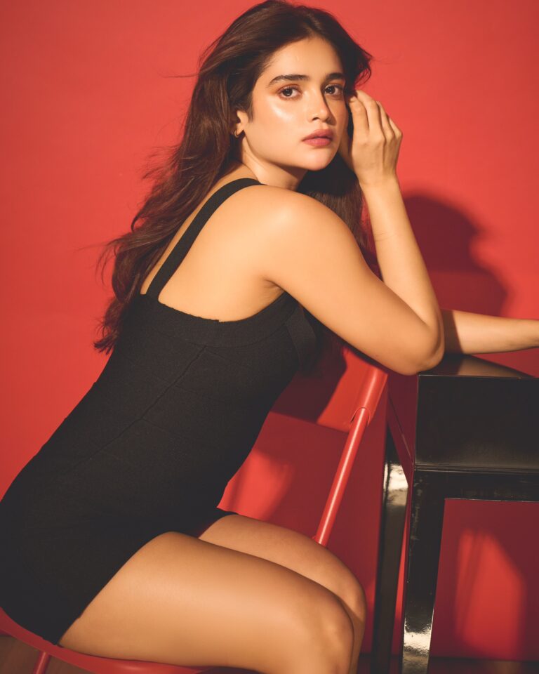 Kanchi Bhansali — model portfolio photo 2 of 23