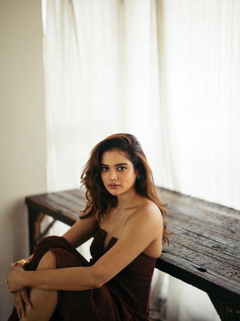 Kanchi Bhansali — model portfolio photo 9 of 23