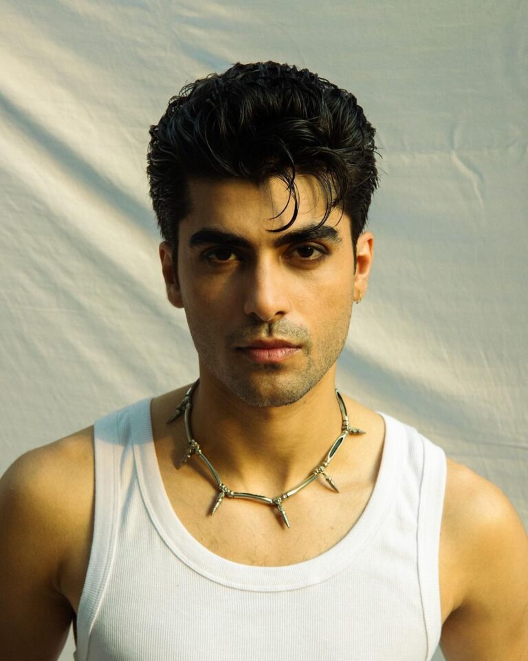 Rakshit — model portfolio photo 14 of 19