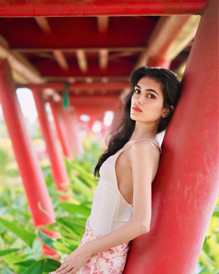 Vidushi Katare — model portfolio photo 16 of 17