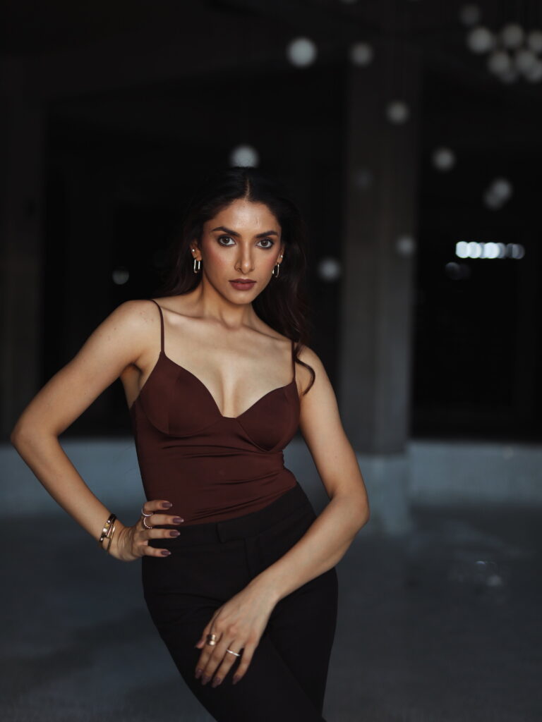 Divisha Paliwal — model portfolio photo 11 of 15