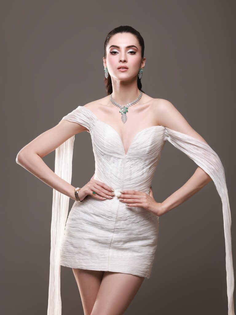 Roosh Sindhu — model portfolio photo 5 of 10