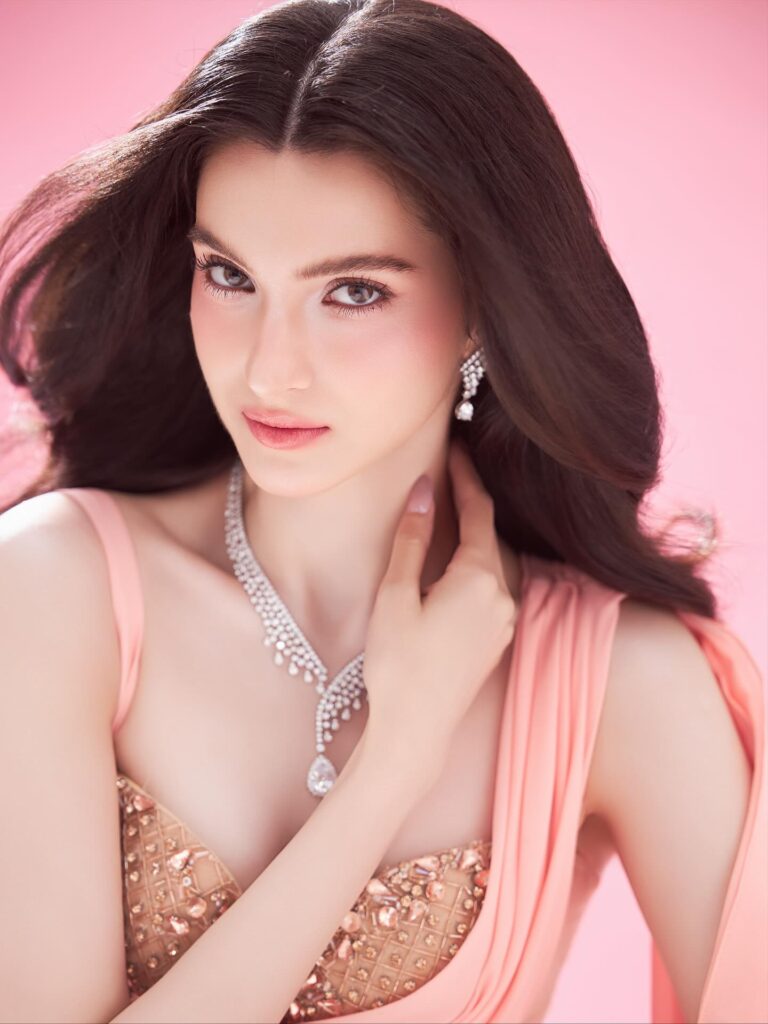 Roosh Sindhu — model portfolio photo 1 of 10