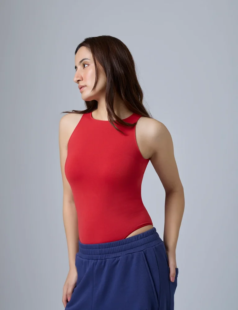 Amisha — model portfolio photo 19 of 23